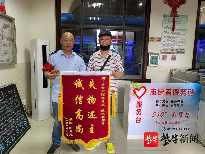 1599189632448776.jpg 1598582114195fcapp_d11a4cbf-a94b-4f6c-adc7-0ebc873a2939_1598579887357coverWaterMark.jpg