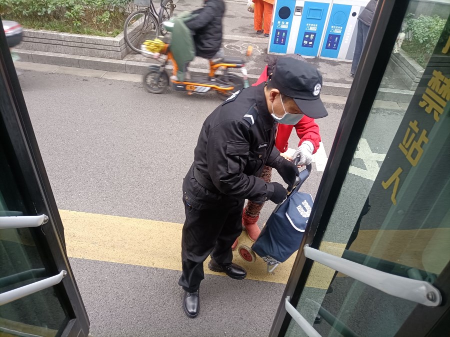 88CB4B1421BEF02E16473E39688B9525.jpg 88CB4B1421BEF02E16473E39688B9525.jpg