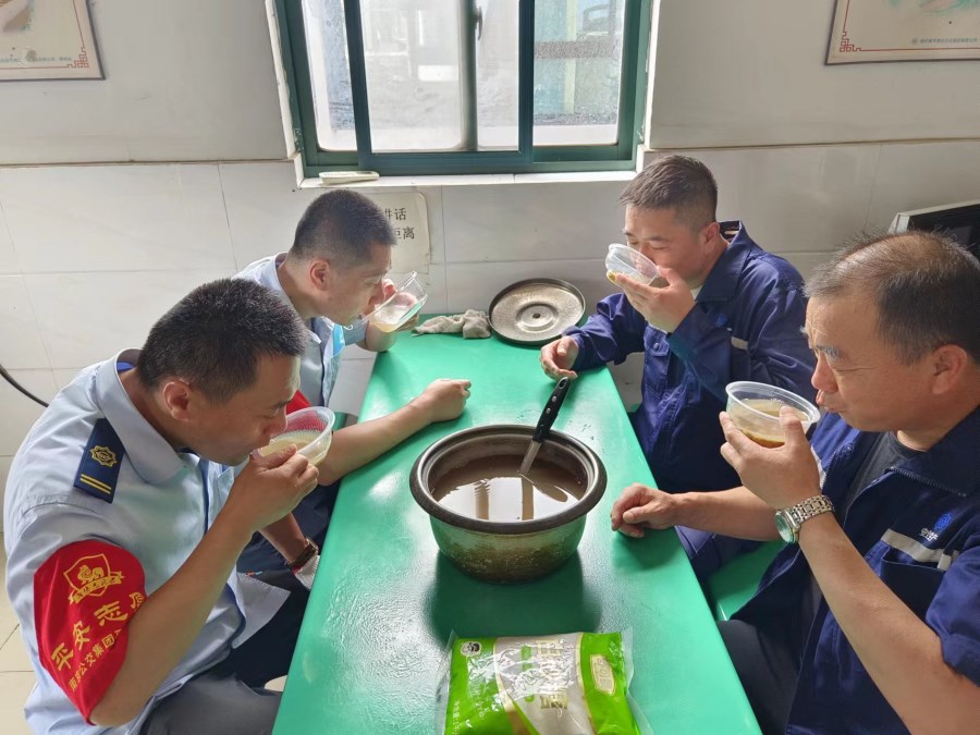 918614408ff4a1dd370eb954b07552b.jpg 918614408ff4a1dd370eb954b07552b.jpg