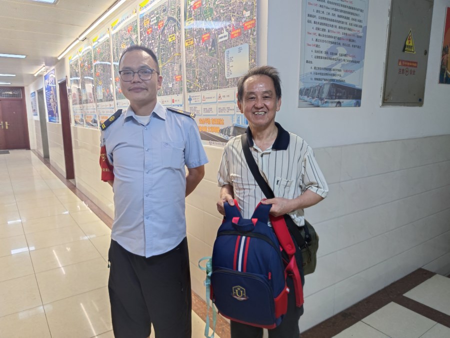 4a3a69ba3d46c46c26be3861ace87ff.jpg 4a3a69ba3d46c46c26be3861ace87ff.jpg