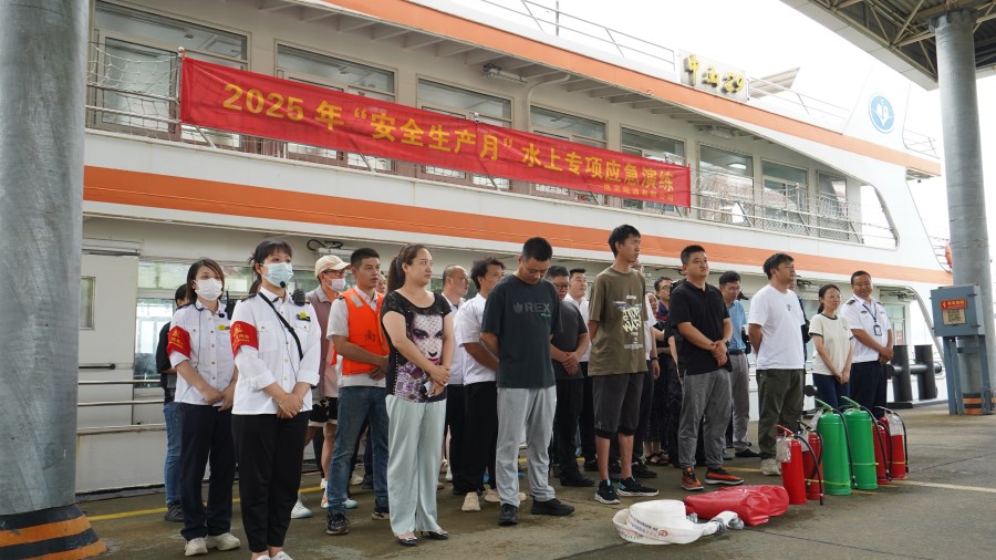 DSC01378(1).jpg DSC01378(1).jpg